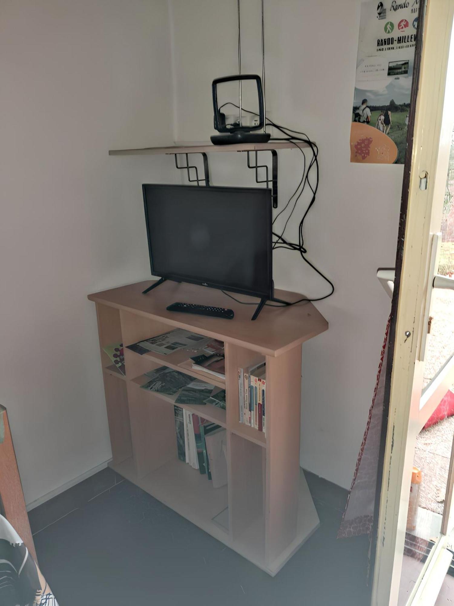 Studio Charmant A Treignac Avec Terrasse De 22 M² 外观 照片